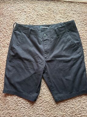 NWOT Express Men's Black Chino Shorts Size 32